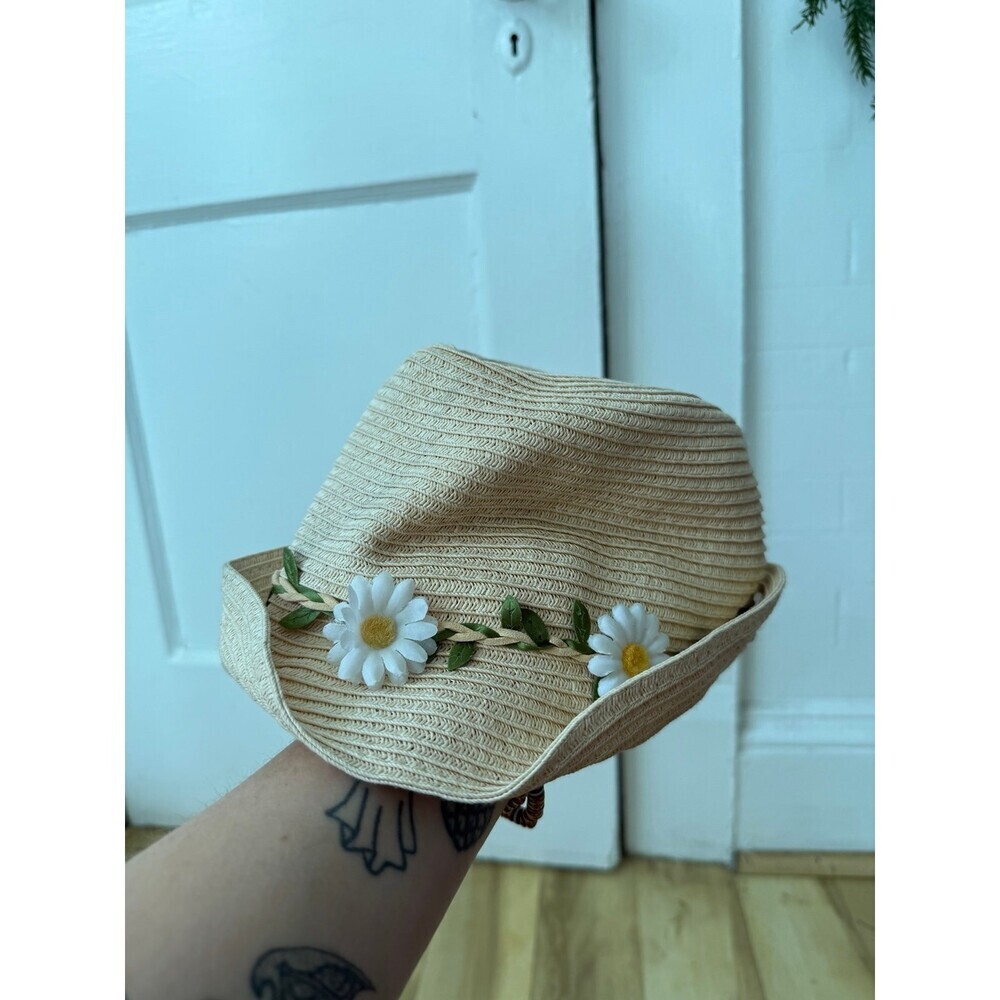 100% paper daisy women’s hat